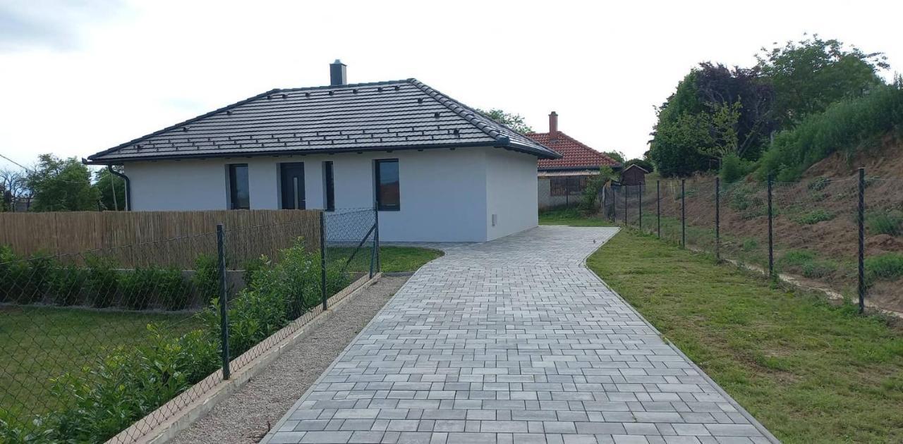 Bridgiet Home Apartman Cserszegtomaj Extérieur photo