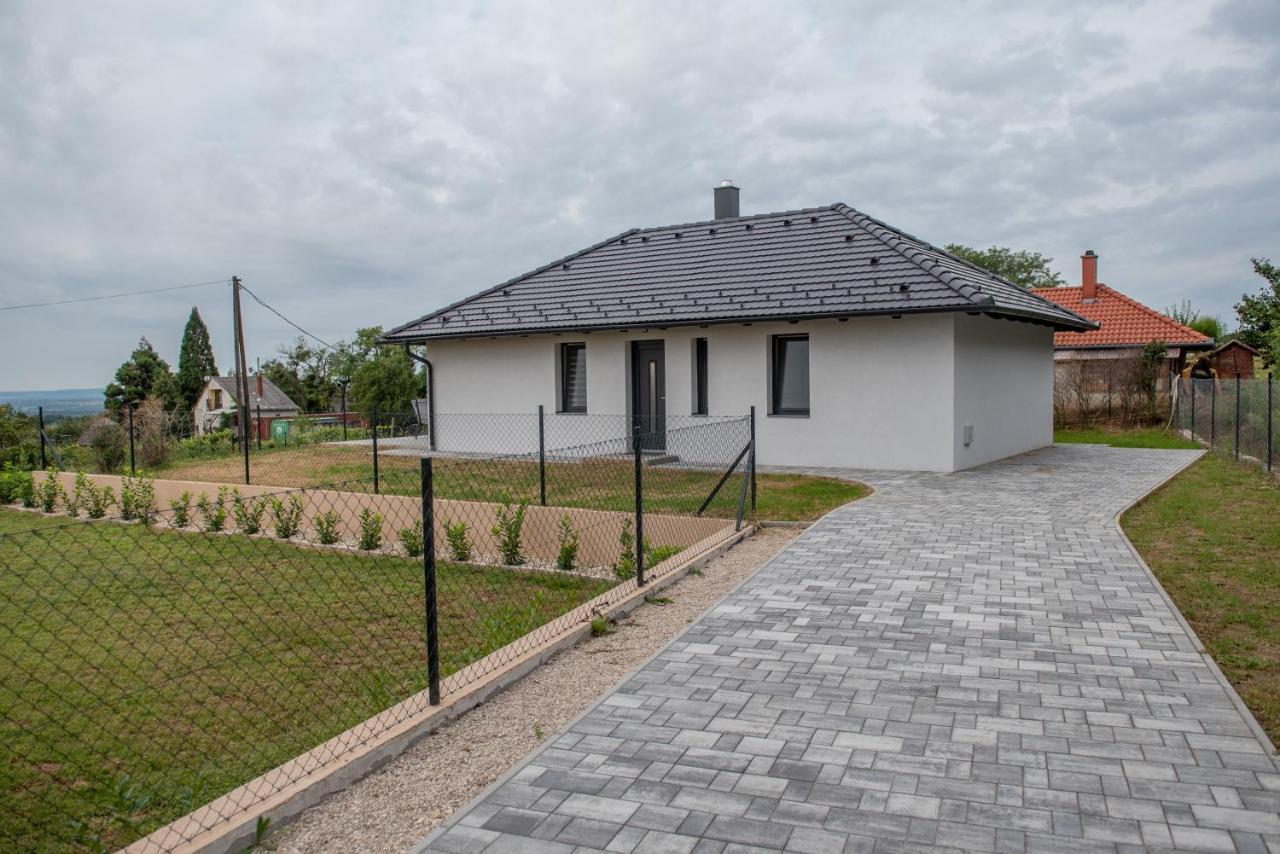 Bridgiet Home Apartman Cserszegtomaj Extérieur photo